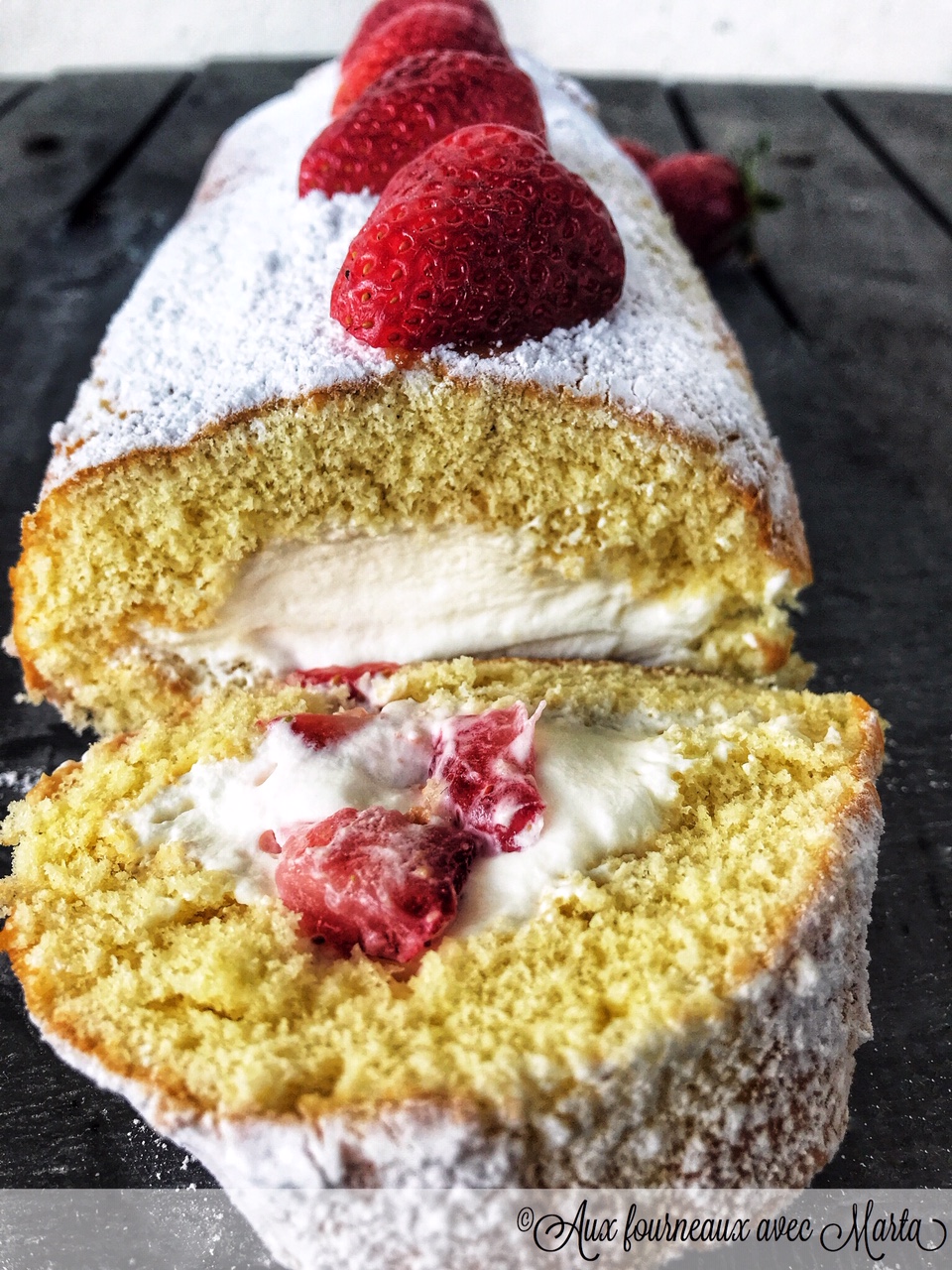 gateau roulé fraises chantilly1