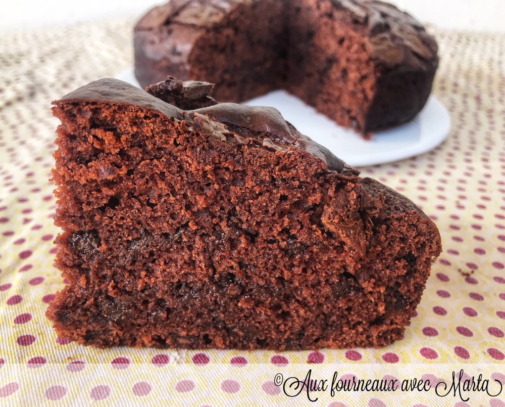 gâteau au chocolat avec éclats d'œuf de Pâques8